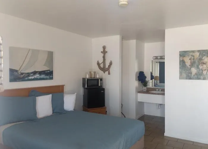Little Daisy Motel 2*